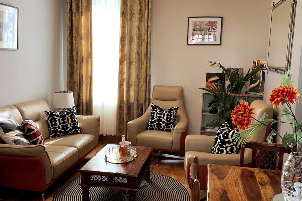Stylish And Cosy 3 Bedroom Appartment Лондон Екстериор снимка